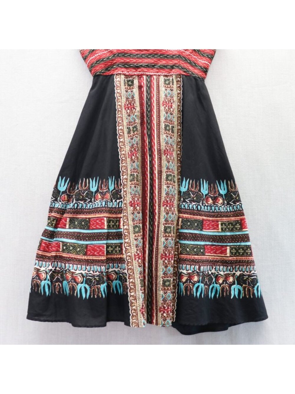 BCBG Max Azria Southwest Geo Print Tie Back Dress Black Red Medium - Picture 10 of 15